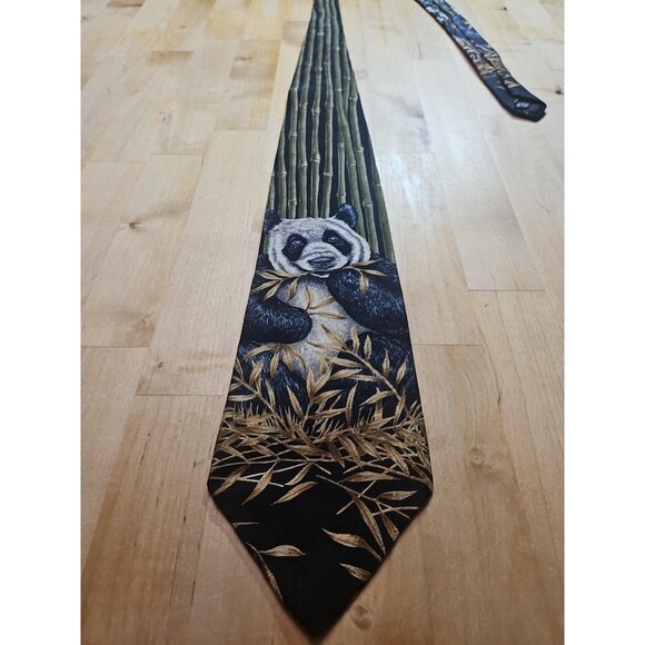 Endangered Species Vintage Panda Bear In Bamboo Tie 100% Silk - Picture 2 of 13